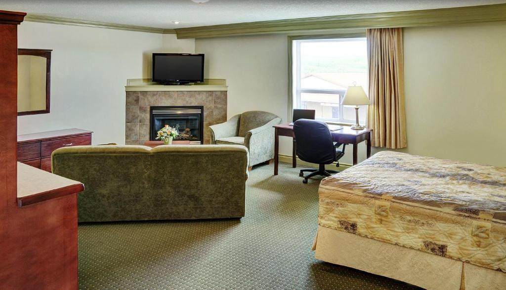 Nova Inn Peace River Exterior photo